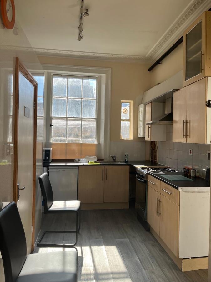 Victoria Style Flat Near Victoria Station Daire Londra Dış mekan fotoğraf