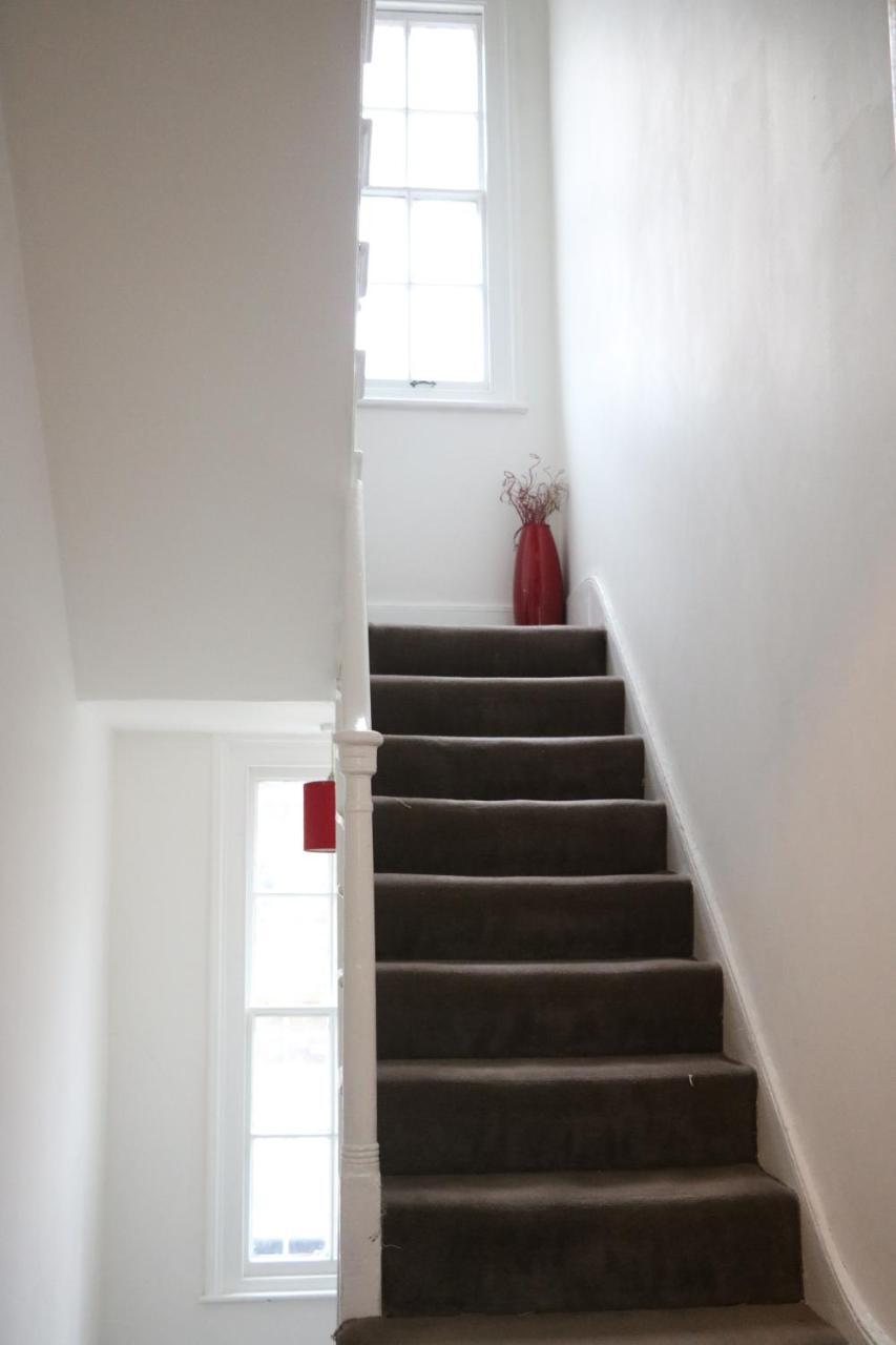 Victoria Style Flat Near Victoria Station Daire Londra Dış mekan fotoğraf